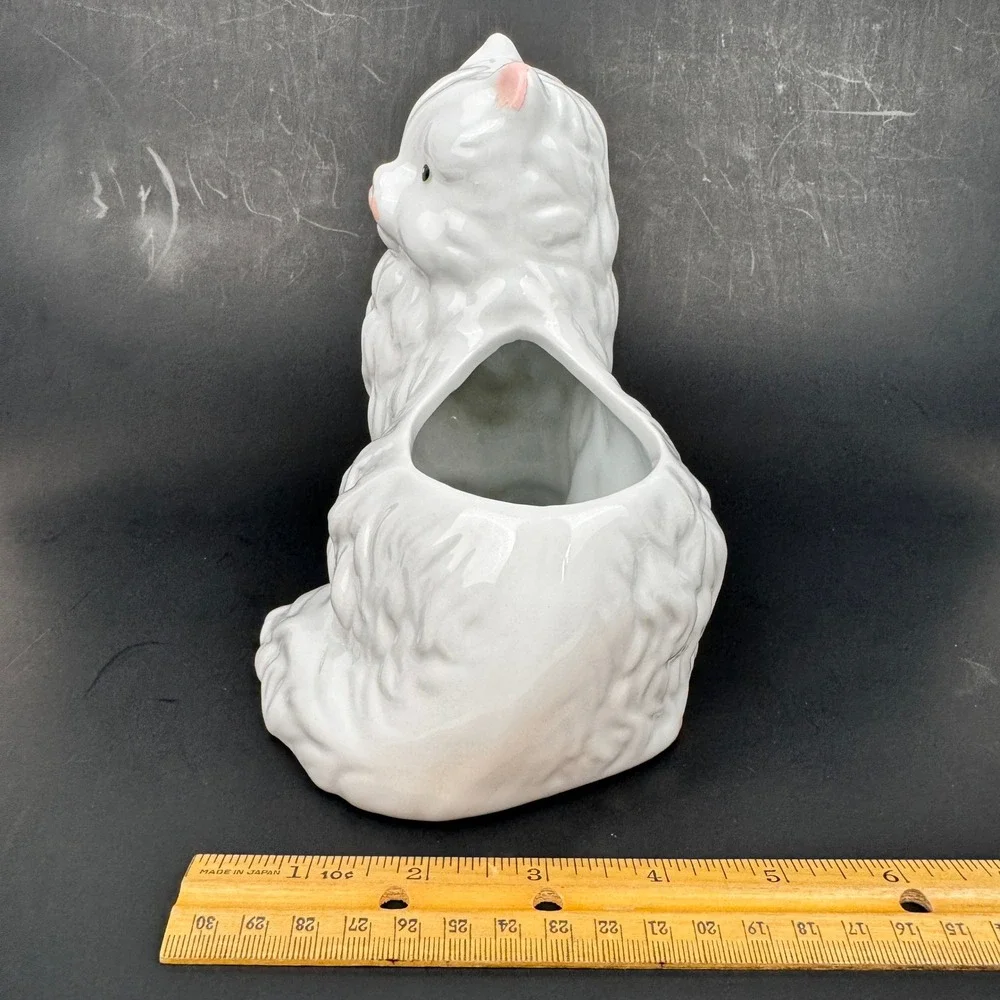 Vtg White Ceramic Long Haired Persian Cat Kitty‎ Planter Tabletop Glazed